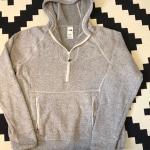 North Face Sweatshirt 1/4 zip Grey